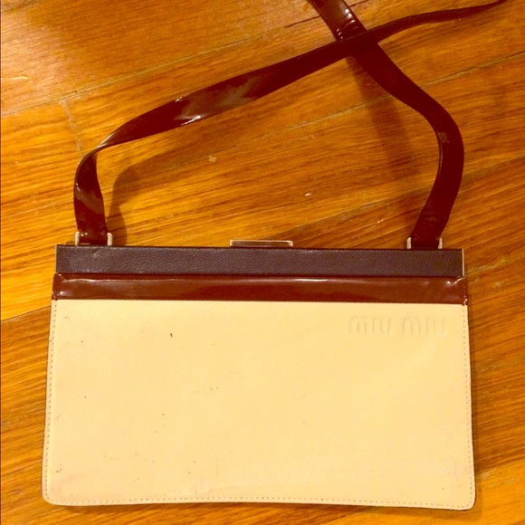 Gorgeous Miu Miu envelope crossbody - Picture 1 of 4