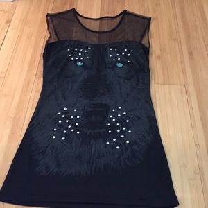 Black wolf top