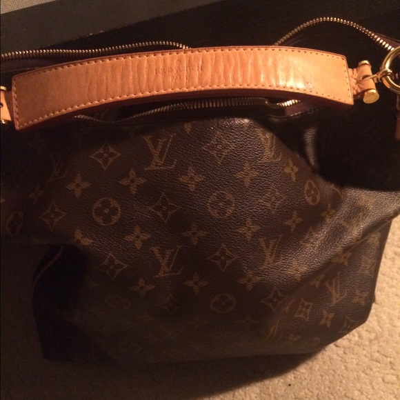 Louis Vuitton purse