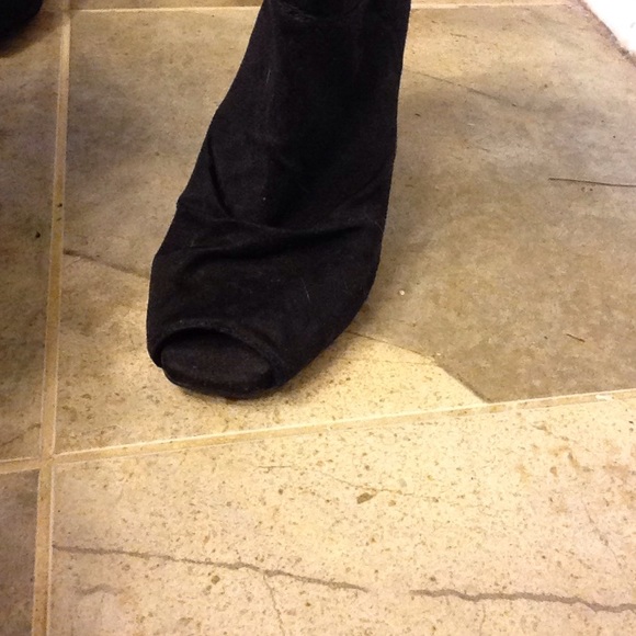 *Lightly Worn* Charlotte Russe bootie pumps - Picture 4 of 4