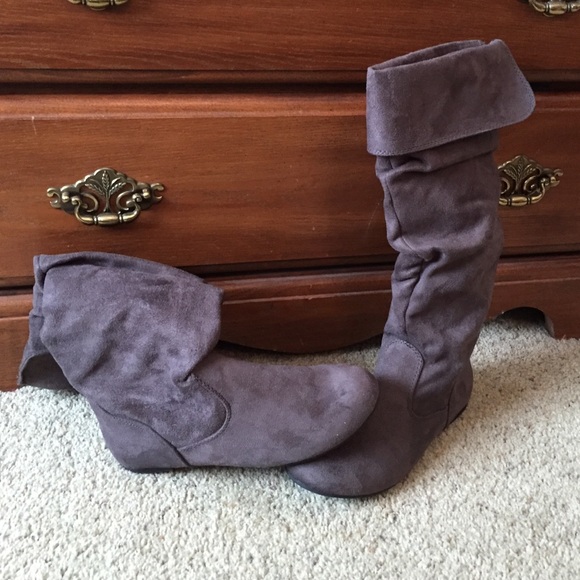 ‼️SOLD‼️ Boots - Picture 3 of 3