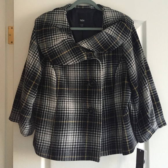 Nice jacket/blazer for women. Never worn!