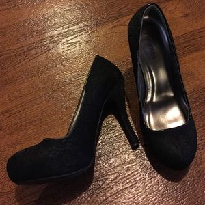 Size 6 Black Lace Heels