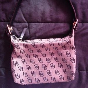 ✨SALE✨✨🌟Dooney & Bourke handbag