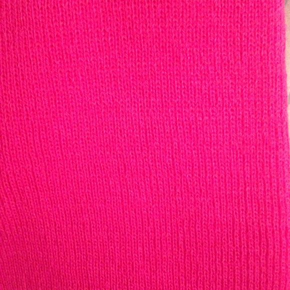 🎉🎉HP🎉🎉 Hot pink beanie (brighter in person) - Picture 2 of 2