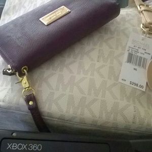 Mks wallet and purse yes real