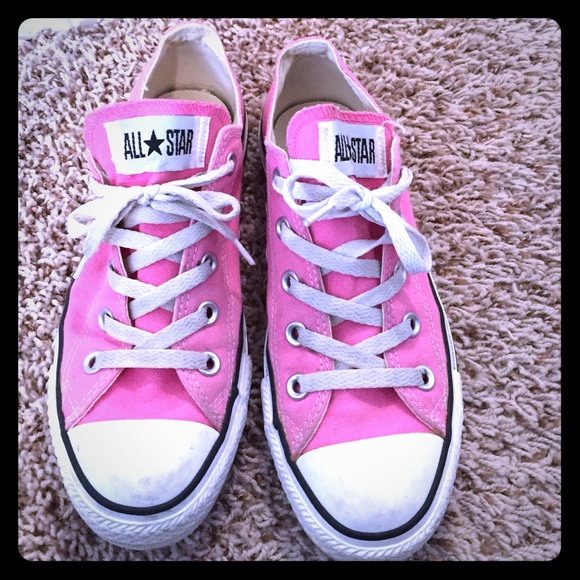 Hot pink Converse