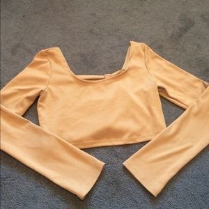 Long sleeve crop top