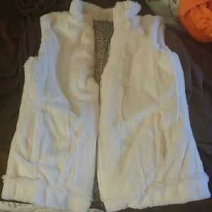 Fur vest