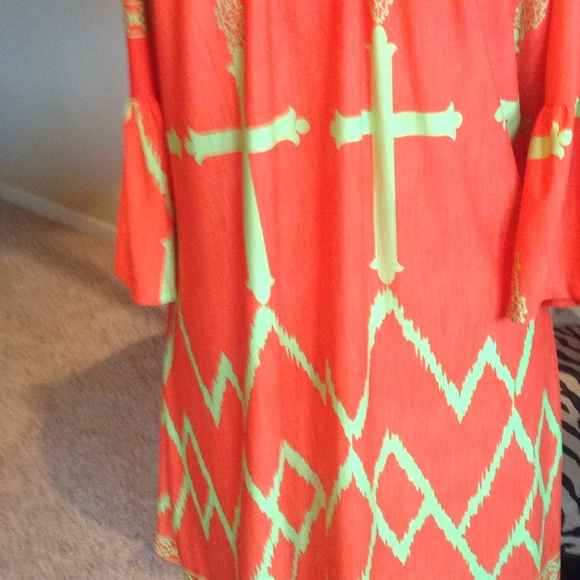 Spring dress - Picture 3 of 3