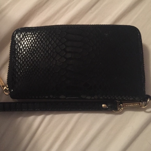 Michael Kors Snake Continental Wallet - Picture 2 of 4