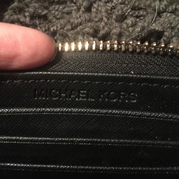 Michael Kors Snake Continental Wallet - Picture 3 of 4