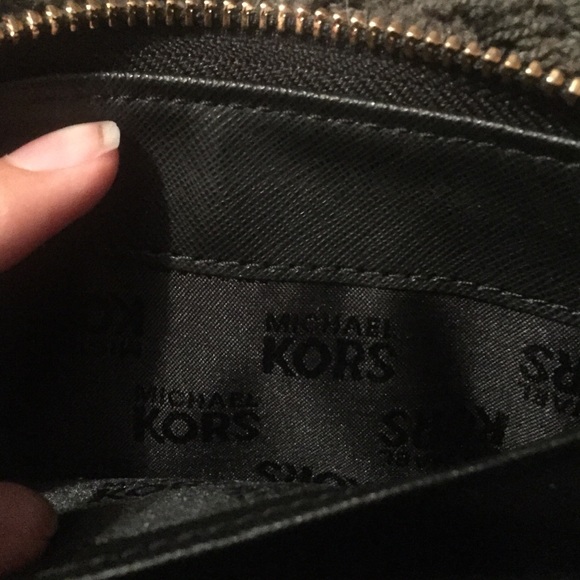 Michael Kors Snake Continental Wallet - Picture 4 of 4