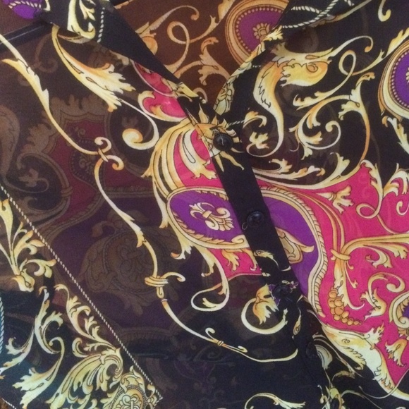 Patterned sheer button down top - Picture 2 of 2