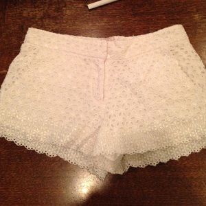 White 3-inch lace shorts