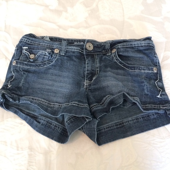 Dark wash deniem shorts