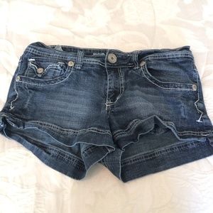 Dark wash deniem shorts