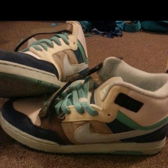 Nikes womens