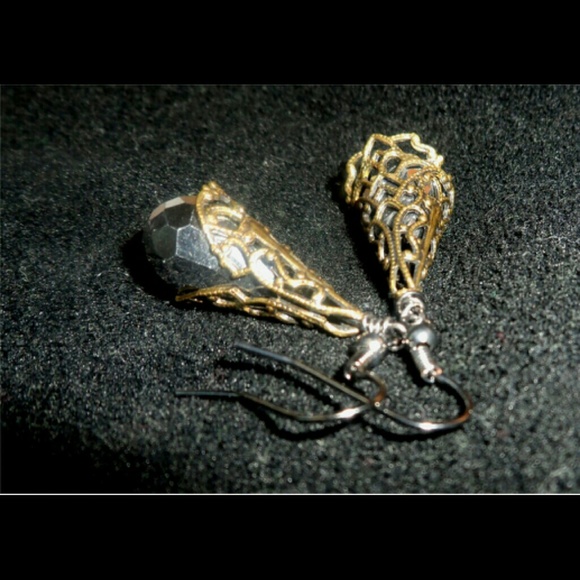 Handcrafted, Brass Filigree & Gun Metal Earrings - Picture 3 of 4