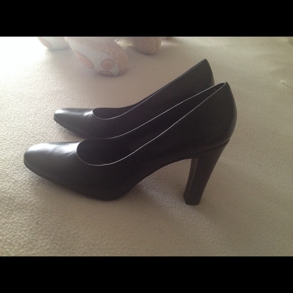 Worthington High Heel shoes