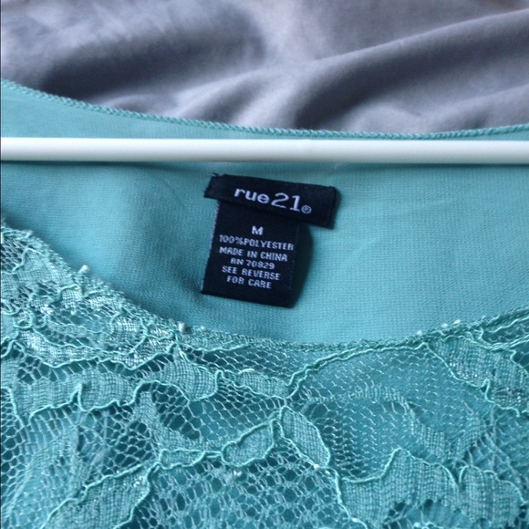turquoise lace blouse - Picture 3 of 3