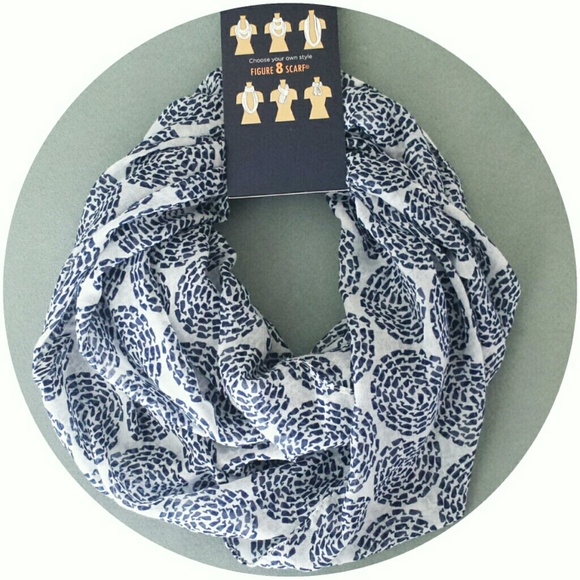 *FLASH SALE* G.H. Bass & Co Figure 8 Scarf