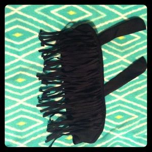 Fringe black bandeau