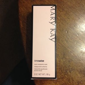 NIB Mary Kay timewise even complexion mask