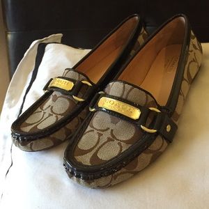 🎉🎉Make me an offer 🎉🎉Coach flats