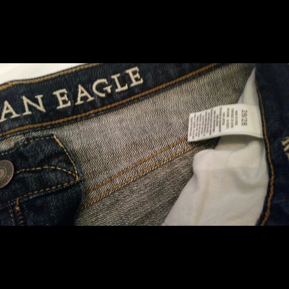 Never worn, kiddo grew fast. 28X28 AE men's jeans - Picture 3 of 3