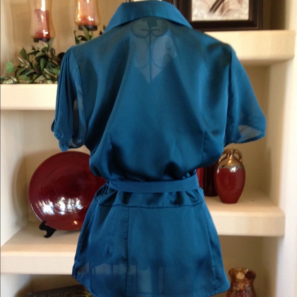 Blue shiny blouse - Picture 4 of 4