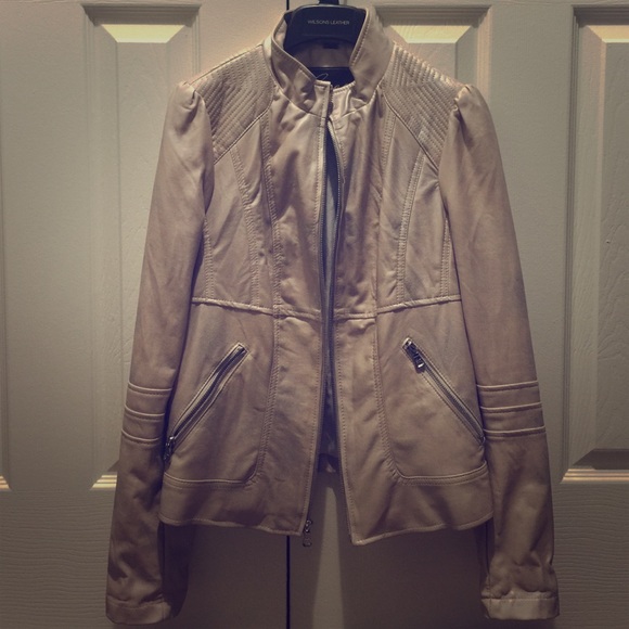 ⬇MUST GO!💰Guess leather crop coat! Never worn.