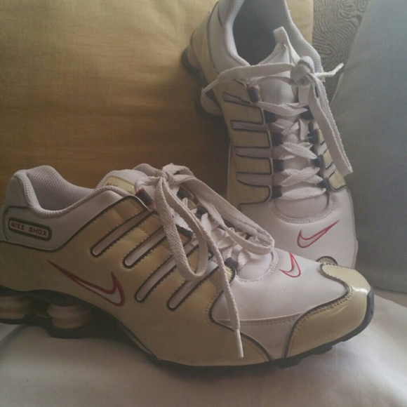 NIKE walking shoes