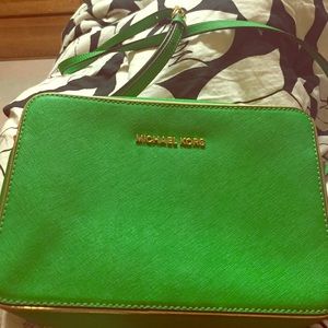 Michael kors crossbody