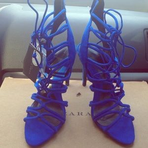 Just got this In the mail in love💙 Zara heels