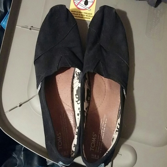 Toms 8.5 black