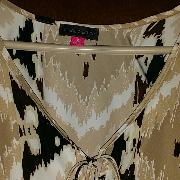 Vince Camuto poncho style blouse - Picture 2 of 4