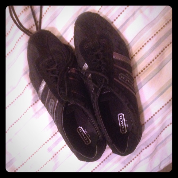 Black coach shoes