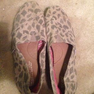 Animal Printed TOMS