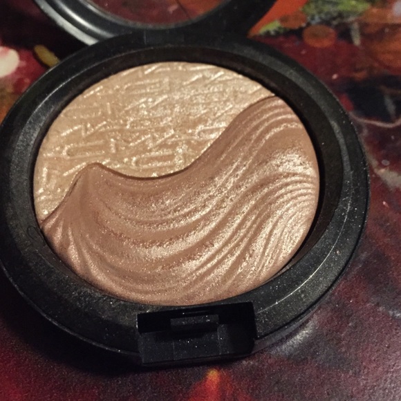 Mac  extra dimension Definitely Defined - Picture 3 of 3