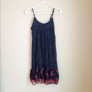 Dot and floral boho summer dress! Size small!
