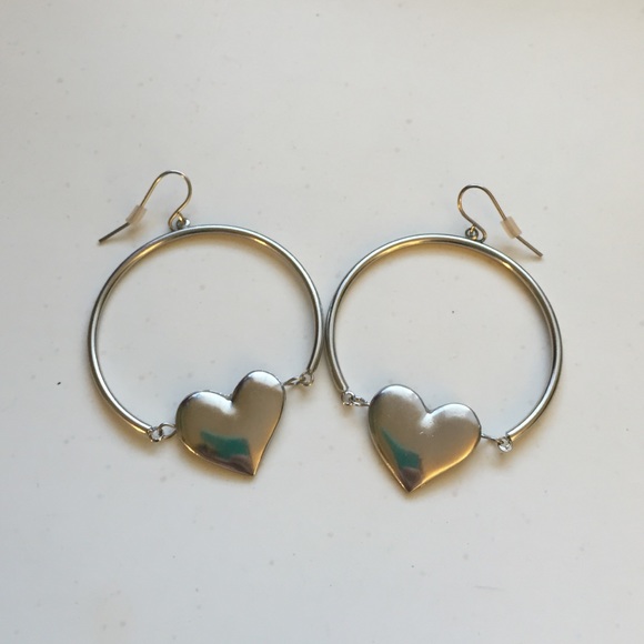 ♡Heart hoop earrings♡