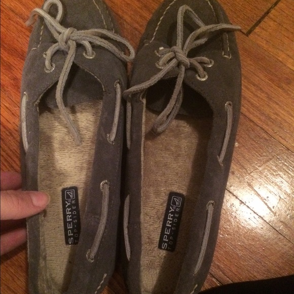 Sperry fur lined