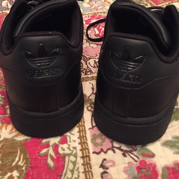 Adidas classic