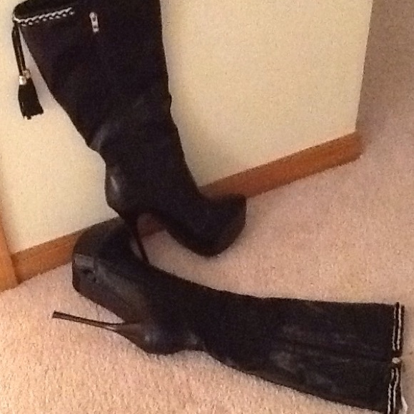 Bebe boots