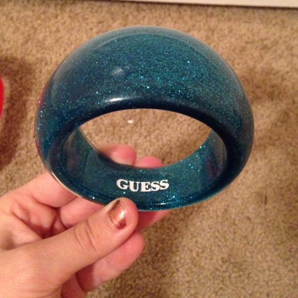 Guess braclet - Picture 1 of 4