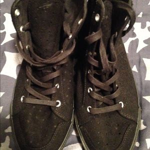 Old Navy Hi-Top sneakers
