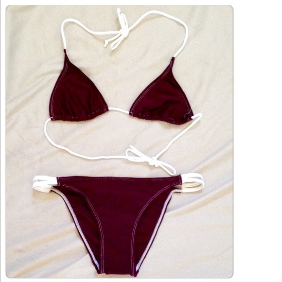 Other - 👙2 Piece Burgundy&White Bikini👙