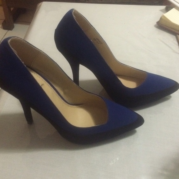Black and blue velvet high hills