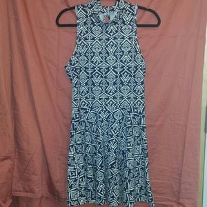 Sleeveless Patterned Dress